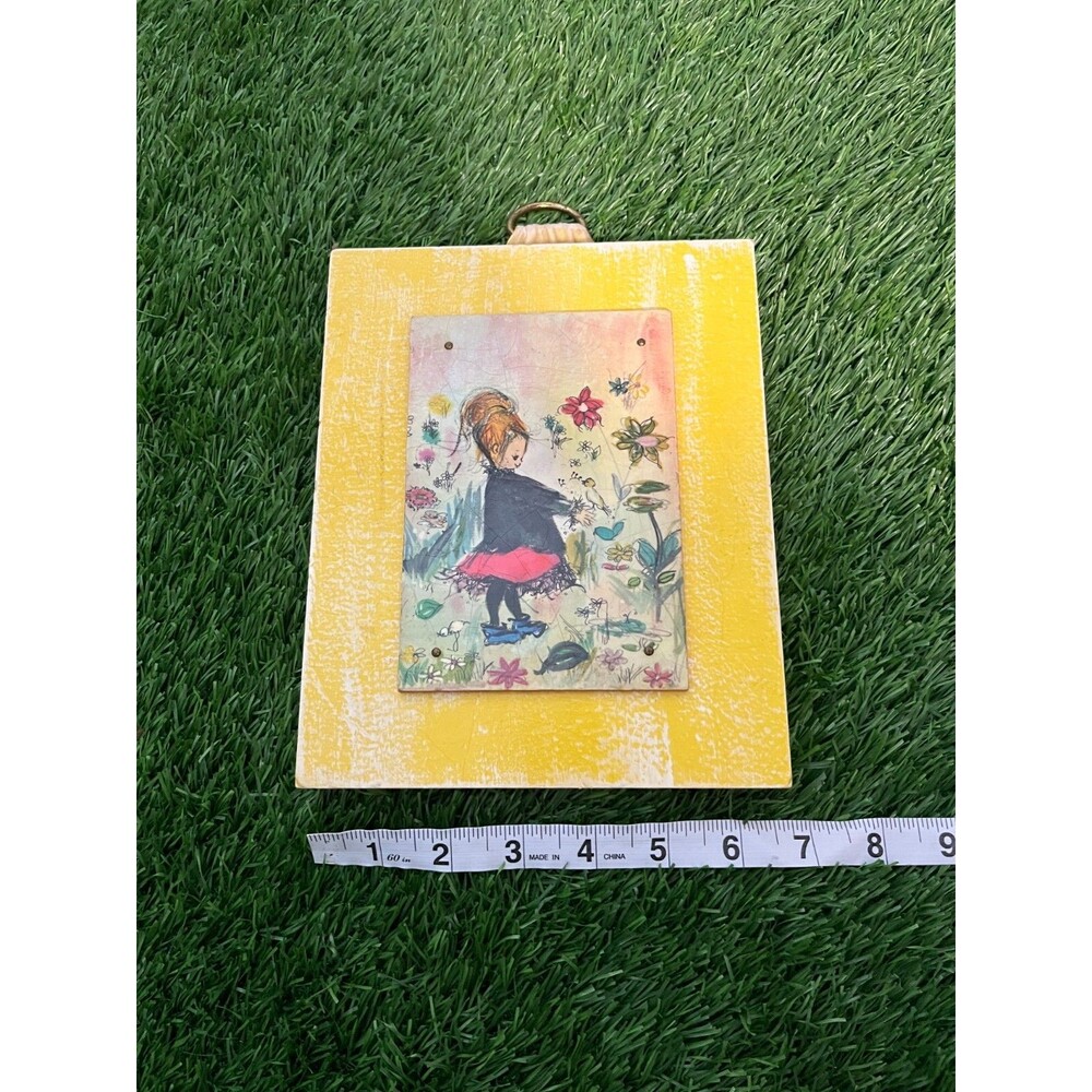 Vintage Art - Lot Girl in Garden Handcrafted by Jem Company, Atlanta, Georgia - Picture 4 of 12